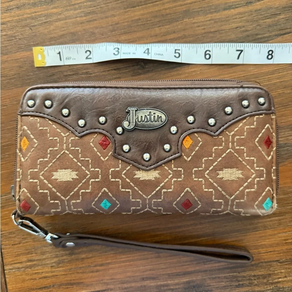 Justin Boots Brown Leather Wristlet with Green Accents Studded Brown Leather - Picture 6 of 7